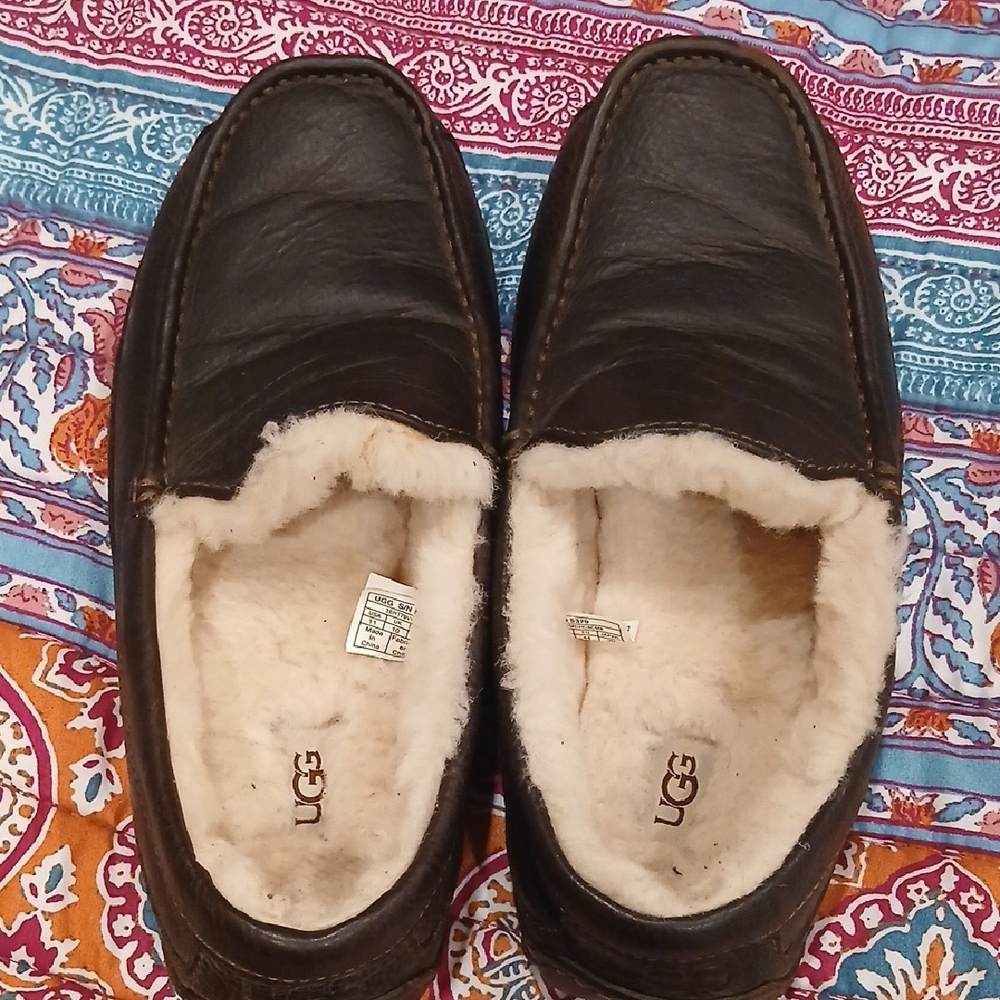 UGG Men's Black Leather Shearling Moccasin Slippers - Picture 6 of 6